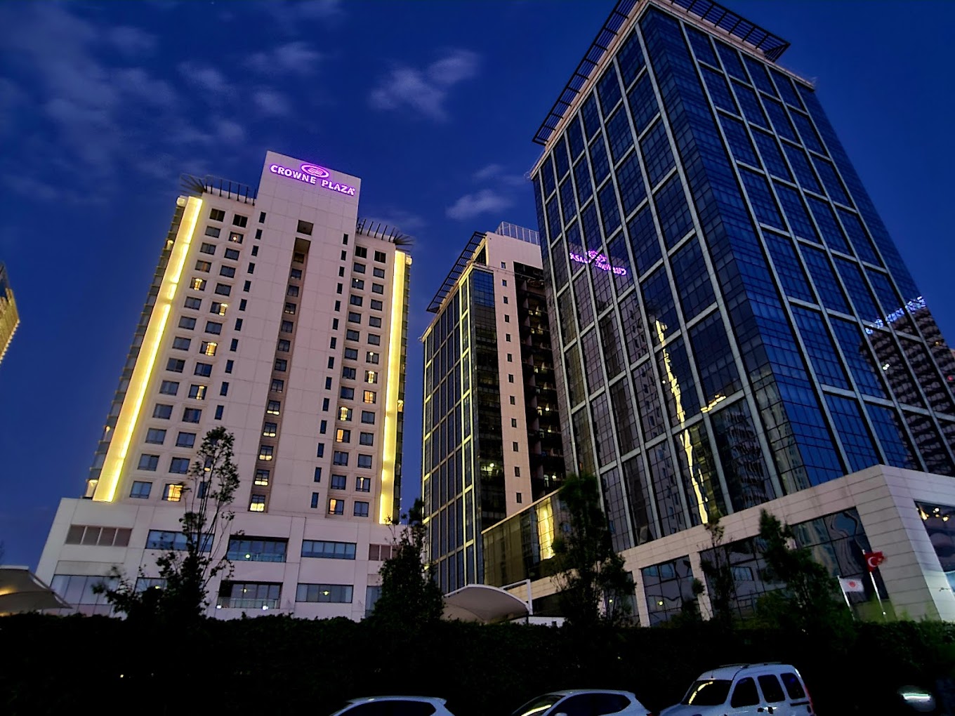 Crown Plaza Yangın Kapı İşleri